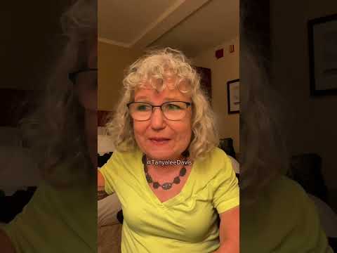 Comedian Tanyalee Davis Winnipeg Comedy festival May 1-2, 2024 Catching up on the travel day