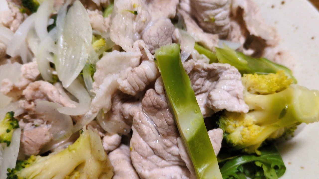 ただ、冷しゃぶを食べる。