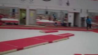 Tumbling : Front roundoff bhs double full