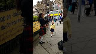 Piper, Edinburgh, Scotland