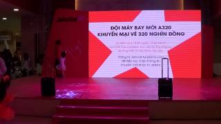 Trình diễn đồng phục mới của Jetstar tại sự kiện ngày 13/01/13