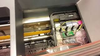 видео: Epson Stylus Photo R270 принтер не печатает или печатает с полосами самостоятельное обслуживание и р картинка: Epson Stylus Photo R270 принтер не печатает или печатает с полосами самостоятельное обслуживание и р