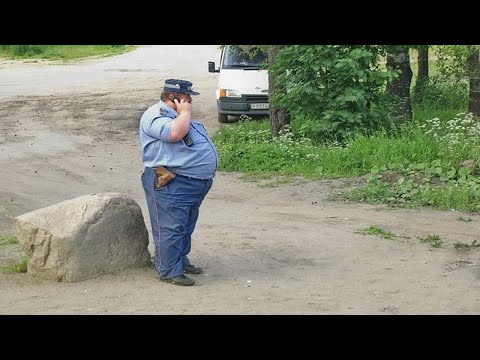 Видео: ПОСТАРАЙСЯ НЕ ЗАСМЕЯТЬСЯ 