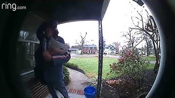 Mailman Fed Up with Stuffed Mailbox || ViralHog