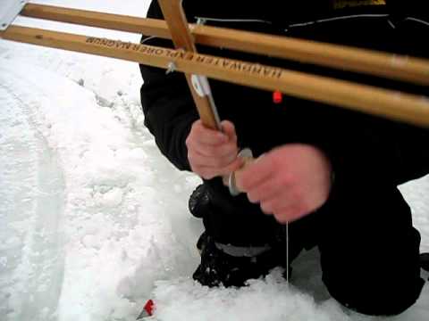 Setting Up Traps On The Ice - YouTube
