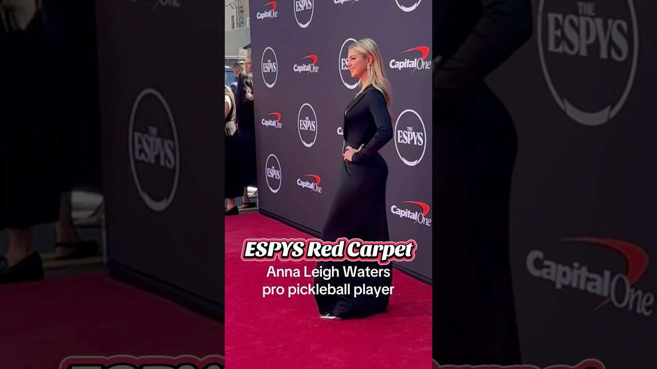 Anna Leigh Waters posing for paparazzi 📸 On the ESPYS red carpet representing pro pickleball 🤩