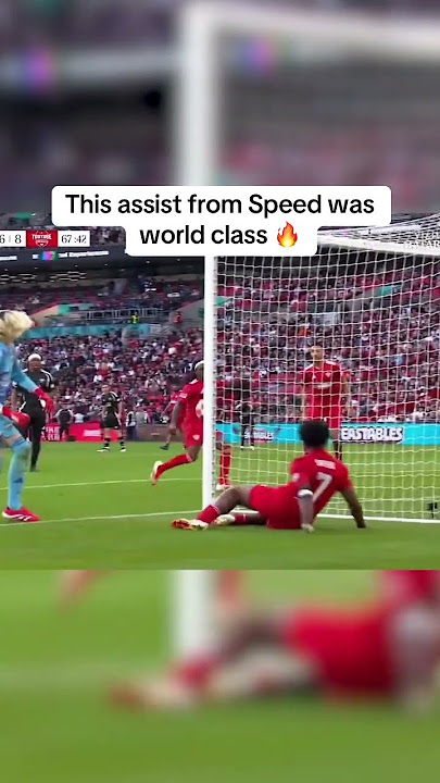 World class assist from IShowSpeed 🤯 (via @Sidemen)