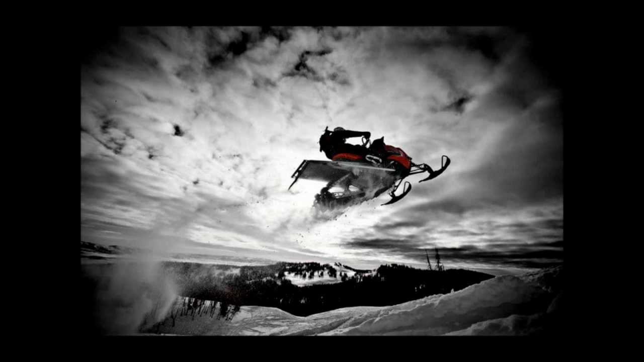 YLUV - Never Touch The Ground