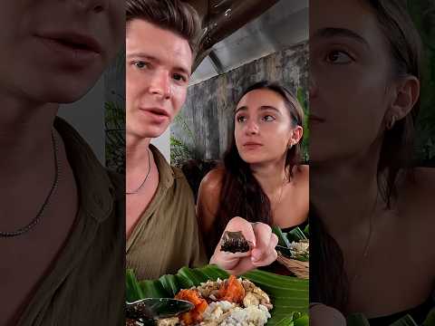 We tried ‘blood sausage’ and Babi Guling in Bali 🇮🇩 #travelvlog #travel #bali