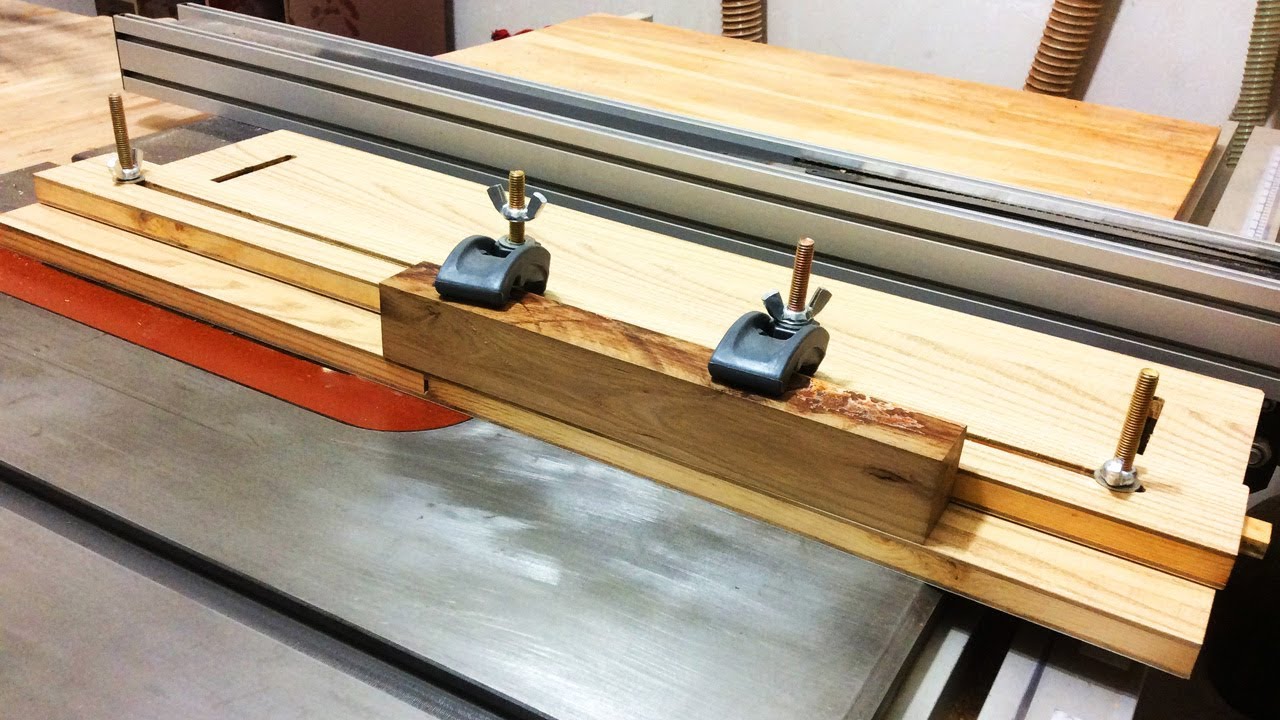 Make a Tapering jig for the table saw - YouTube