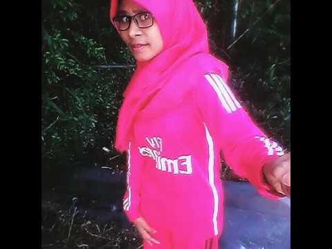 Ade nona baju bola-bola