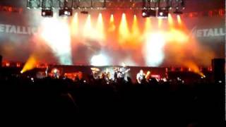 2010-11-04 - Metallica - Ecstasy of Gold and Creeping Death, Live, Santa Monica, CA.flv