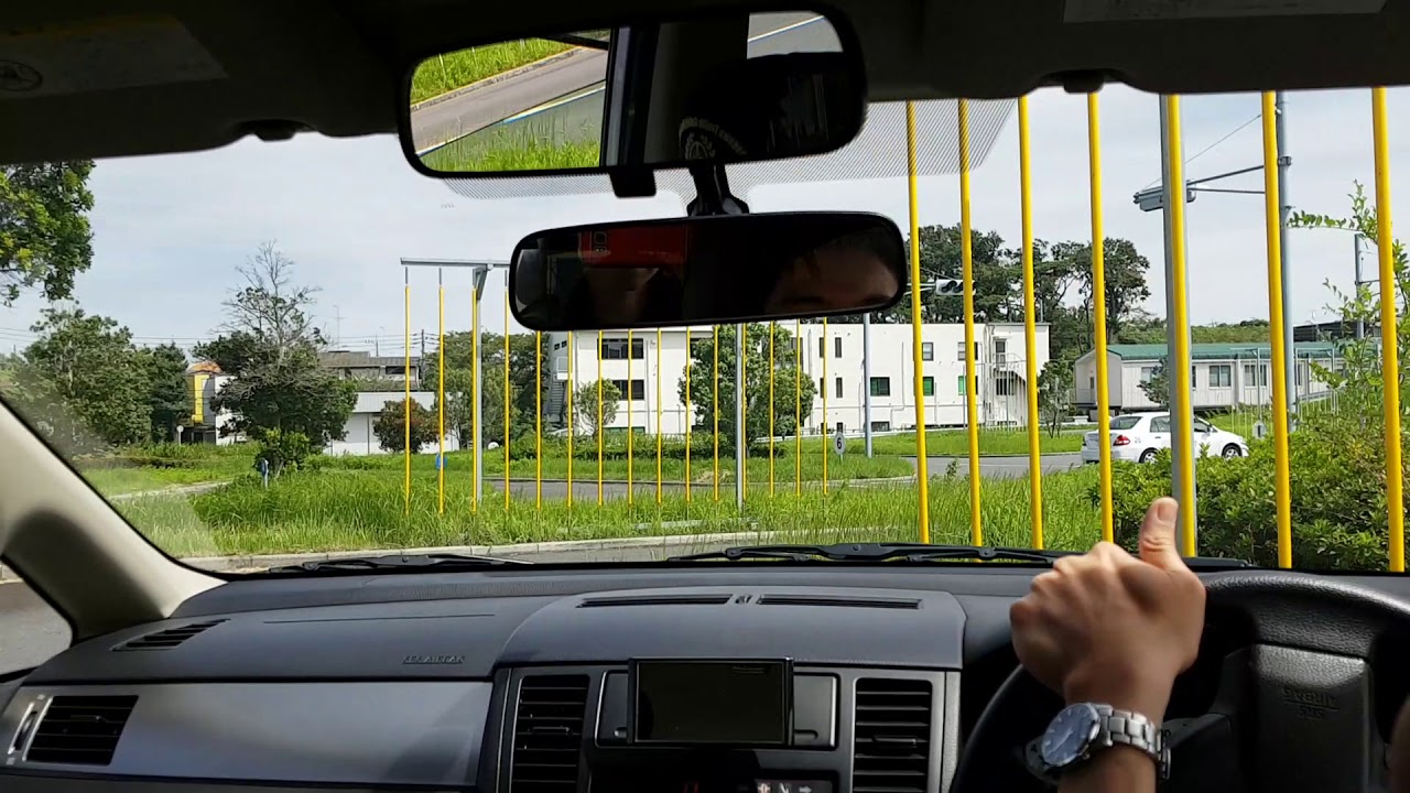 Drivers license exam practice at Futamatagawa (with the student driving)