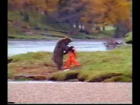 guy fights bear for food