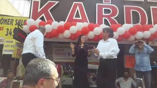 Komedi Dans Üçlüsü Bedir Arslan Özkan Özsümer Nursel Arslan Çeli̇kkardeşler