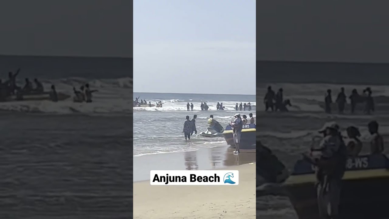 Most Crowded Beach In Goa Anjuna Trip A Goofy Wanderer