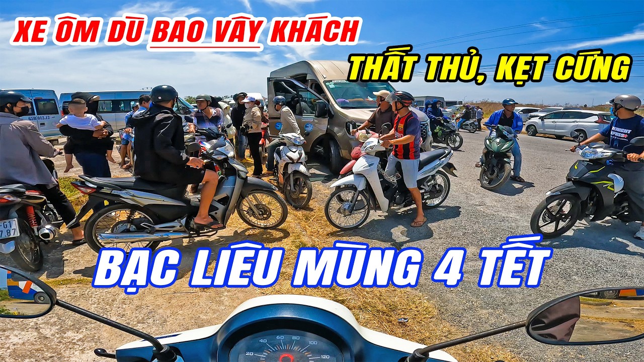 Mùng 4 Tết 2026 Bạc Liêu “thất thủ”, cấm ô tô, Xe Ôm bao vây khách quá vui luôn
