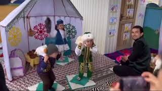 картинка: “Әкелер мектебі” Наурыз
