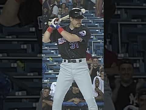 That time Robin Ventura imitated Mike Piazza 🤣 #mets #raindelay #laugh #funny #hilarious