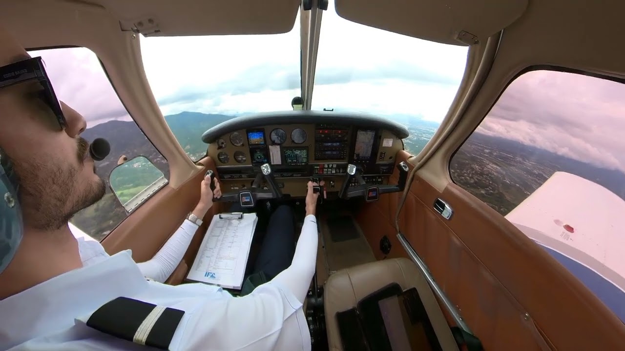 CUARTO VUELO SOLO / PAVAS / PIPER CHEROKEE