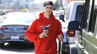 Justin Bieber Is Congratulated On His New Album 'Changes