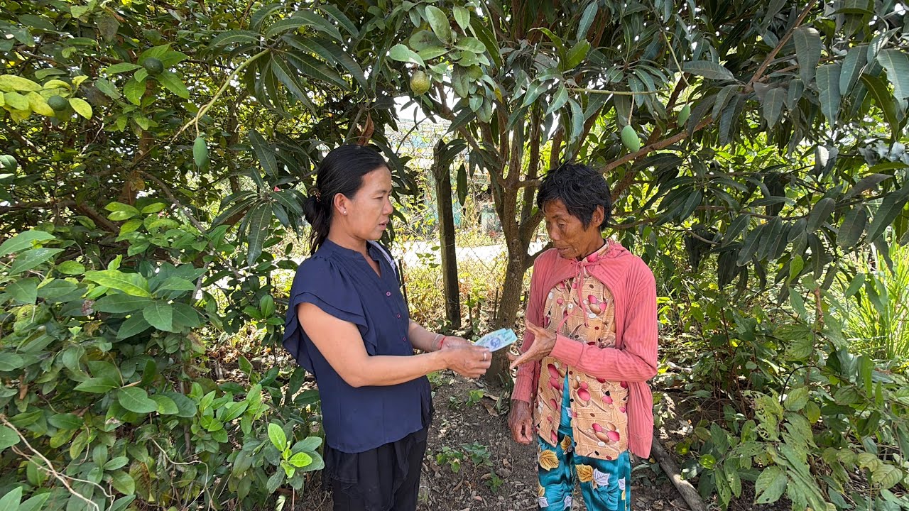 U75 cũng phải bất ngờ khi Quy Trao tiền cho mình 