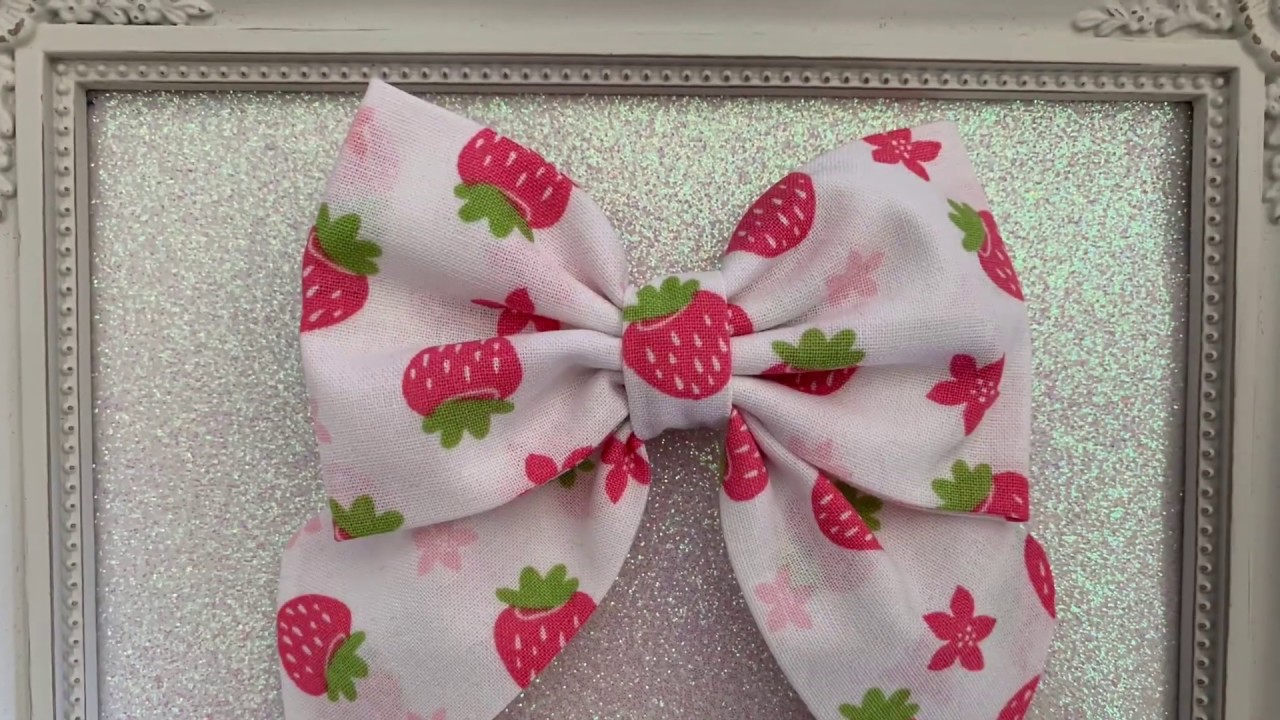 Moño de tela con colitas. Sailor Bow