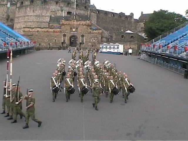 Edinburgh Military Tattoo 2005, HMKG trening og Tattoo fyrverkeri