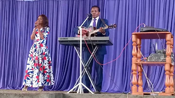 Esther Konkara &Reuben Kigame country cover