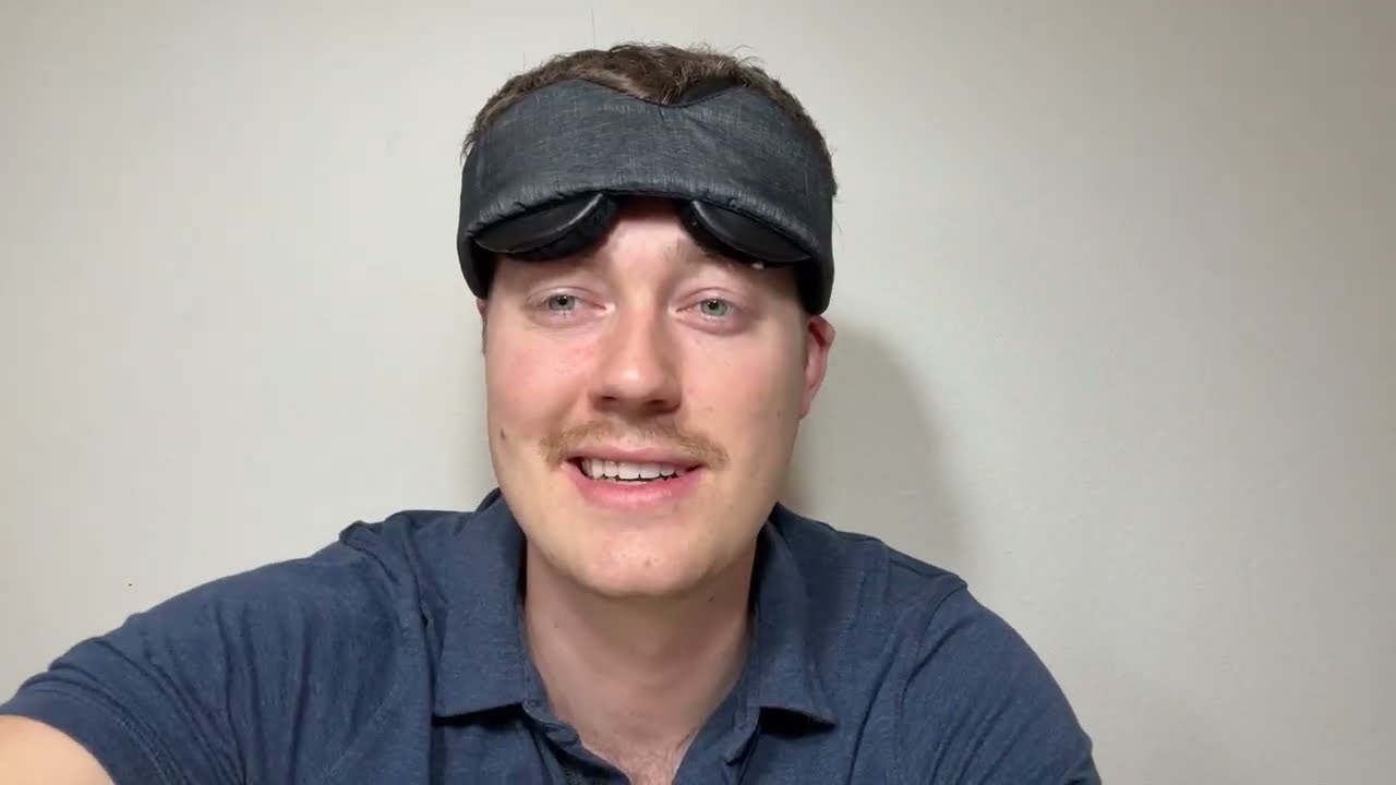 Sleep Mask for Dry Eyes, Adjustable Hydrating Sleeping Mask, Great for Travel & Shift Work Review