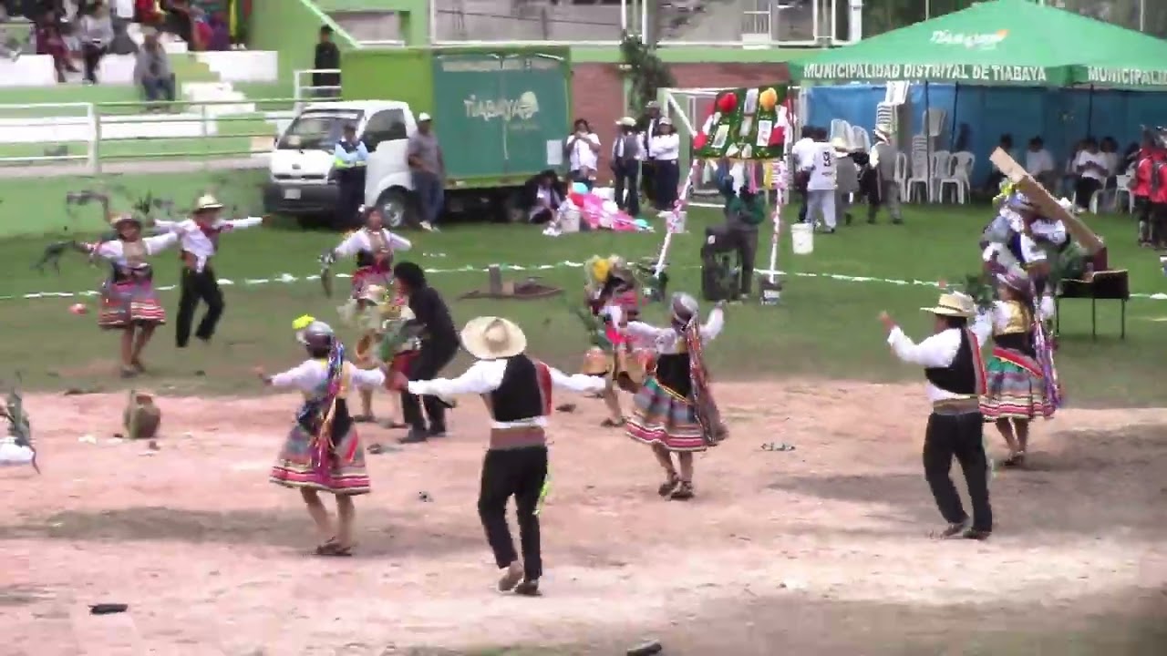 AGRUPACION DE DANZAS FOLCLORICA SUMAC ILLARY - MATRIMONIO ANDINO DE ISPACAS WARMI AYLLU / Tiabaya