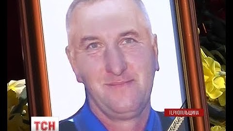 На Тернопільщині церковними дзвонами зустрічали труну із загиблим вояком