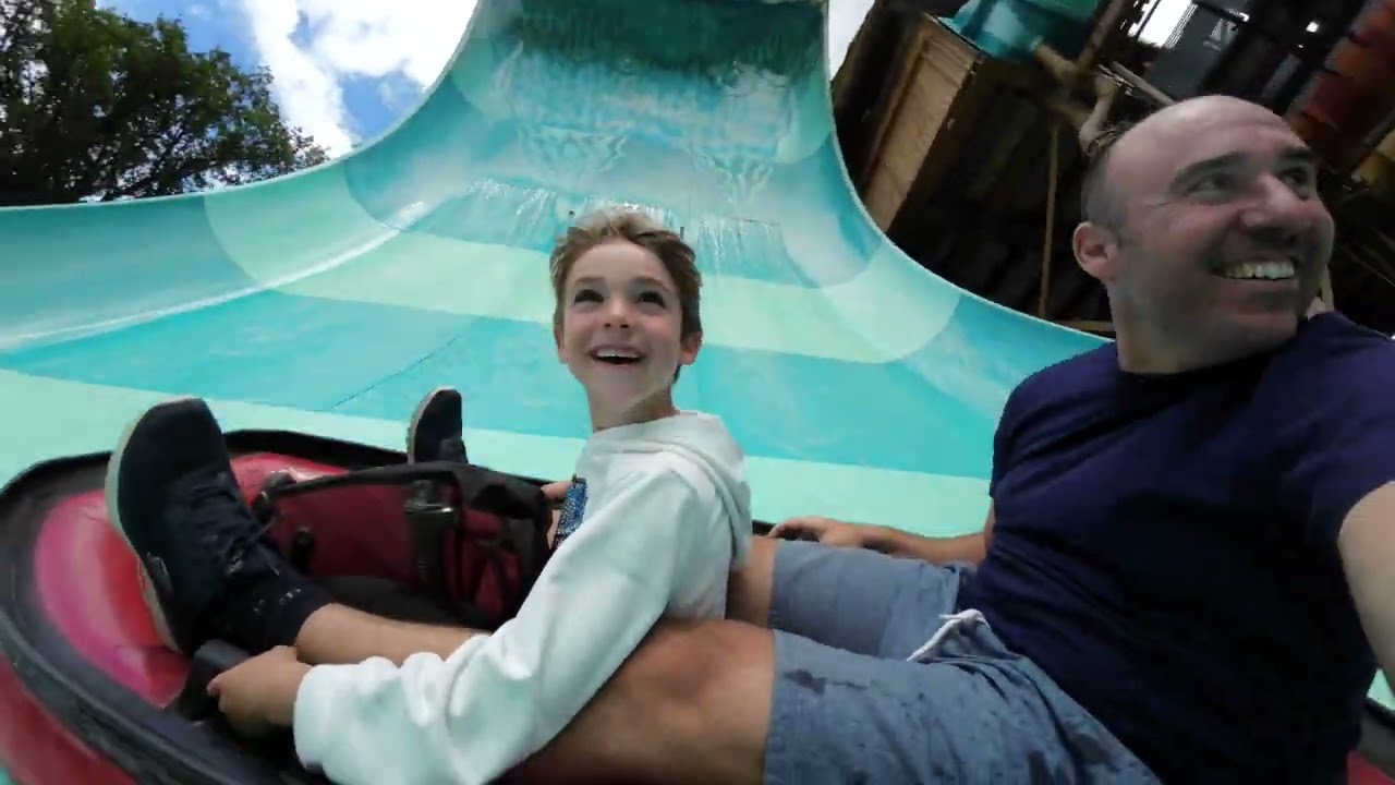 Plopsa Coo met fiets en tent