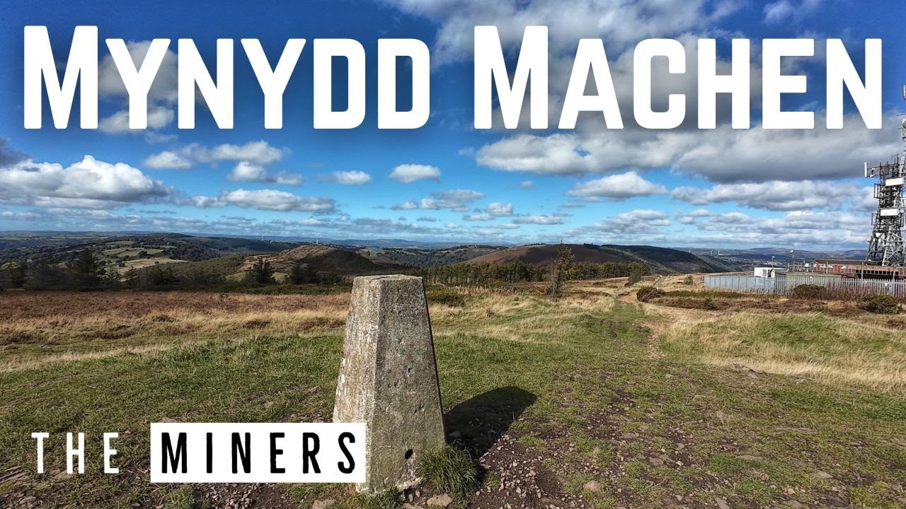 Минидд Мачен: вид на море и голубое небо