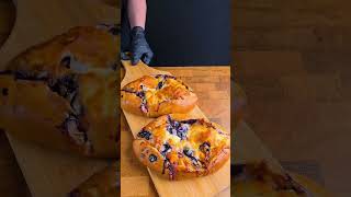 A very delicious berry cake sprinkled with soft cheese #food #popular #cheese #foodie #bread #work