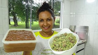 BANANA CASCÃO E FAROFA DE COUVE COM LINGUIÇA