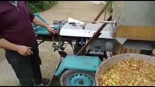 Odun Yarma Makinesine Entegre Edilen Meyve Presi. Aynı Hidrolik Sistemine Bağlıdır.