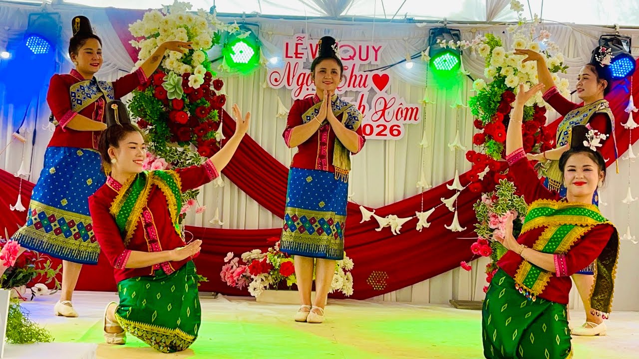 Đội múa gia đình múa đám cưới con gái MC Tế tem chiềng chung múa đẹp lắm #nhacxoetaybac 