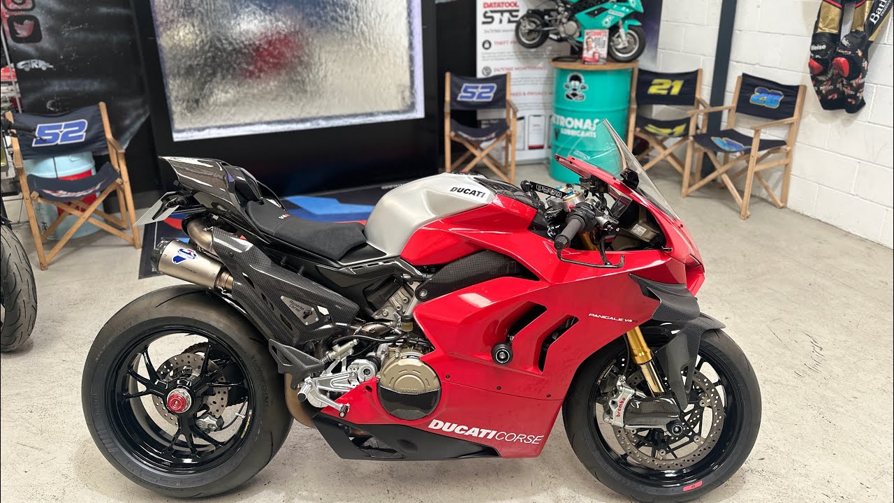 DUCATI PANIGALE V4 V4R 2019 69 13KS Extras 4300 Miles Termignoni PX SWAP V4 V4S 