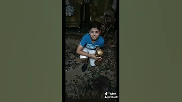 العيون كلها بصاصا 
