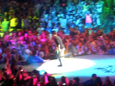 Jonas Brothers Trampoline, Boston! July 18, 2009.