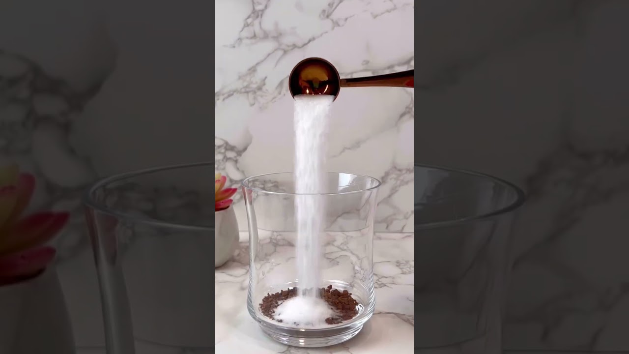 🍓☕ Strawberry Whipped Coffee: The Ultimate Sweet & Bittersweet Fusion! 😍 