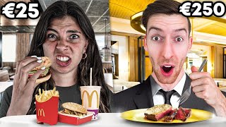 Download Lagu €25 vs €250 RESTAURANT VOEDSEL CHALLENGE! #584 MP3