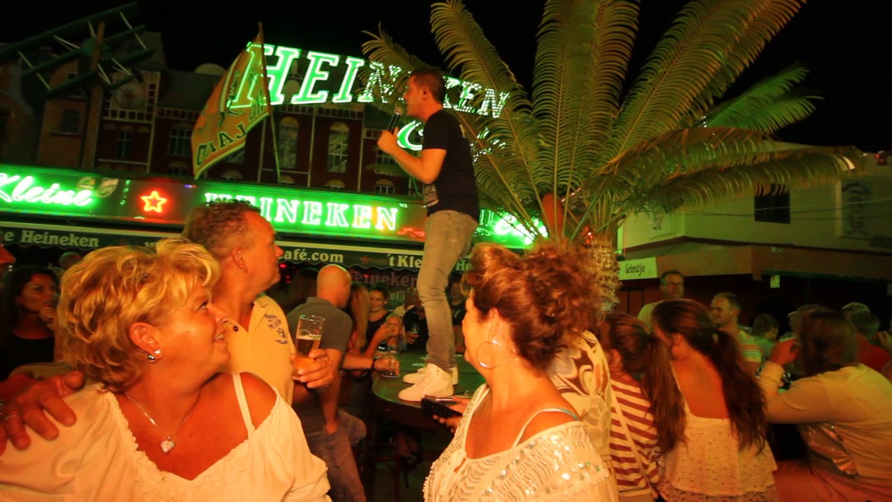 Arjon Oostrom in het Heineken Cafe Gran Canaria YouTube