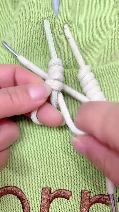 Ave Craft: How to Tie Hoodie Strings for beginners. Easy instructions for  tying hoodie knots. 
