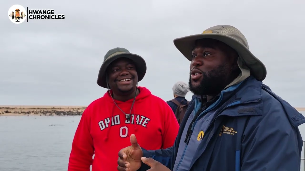 Изучение тюленей и биоразнообразия в Уолвис-Бей, Намибия, вместе с капитаном Максом.