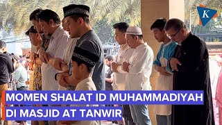Muhammadiyah Eid Prayer at At Tanwir Mosque, Crowds Dense to the Streets