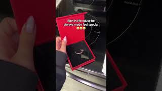 Feel Like A Lucky Girl Right Know 