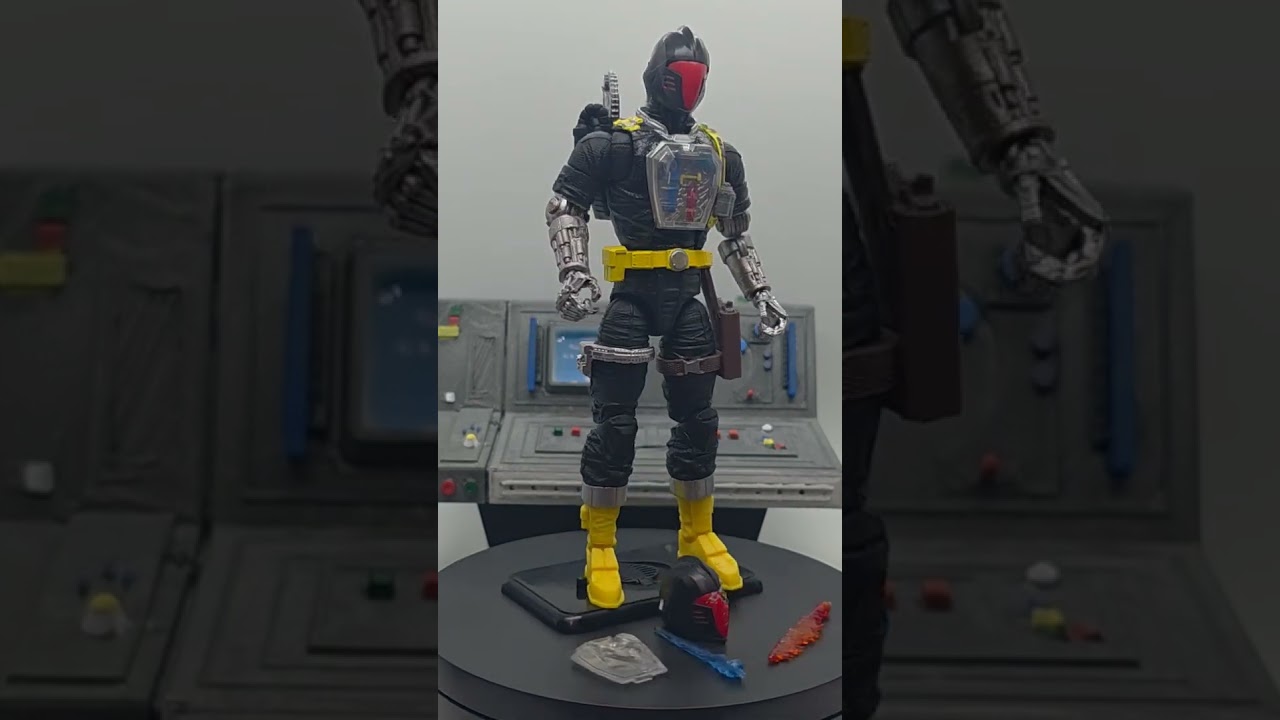 Dan's ToyBox One Minute Hot Takes: Hasbro G.I. Joe Retro Card Cobra B.A.T. Action Figure