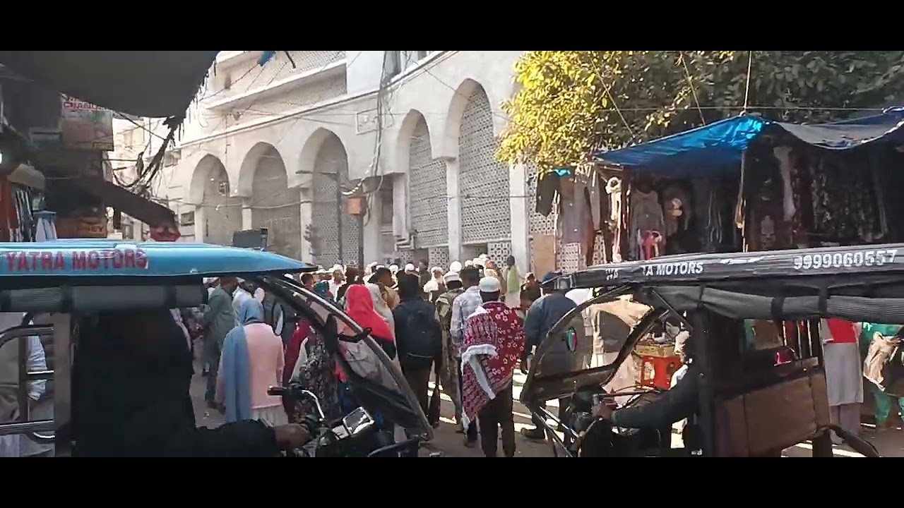 MARKAZ NIZAMUDDIN BANGLE WALI MASJID 